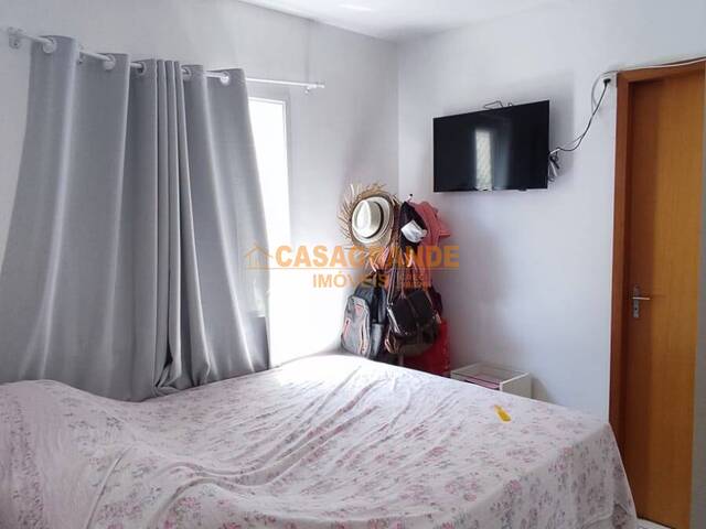 Apartamento para Venda em São José dos Campos - 4