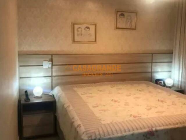 Apartamento para Venda em São José dos Campos - 4