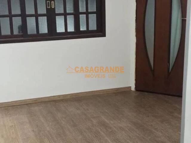 #12817 - Casa para Venda em São José dos Campos - SP - 2
