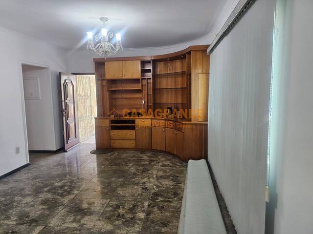 Bangalô para Venda em São José dos Campos - 5