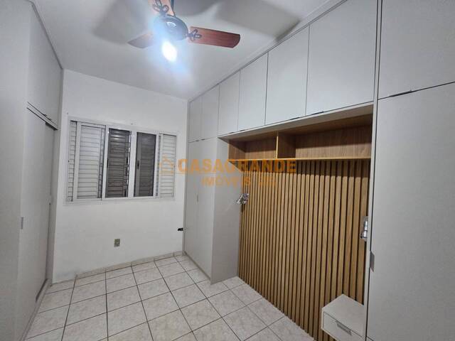 Bangalô para Venda em São José dos Campos - 4