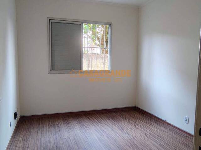 Apartamento para Venda em São José dos Campos - 4