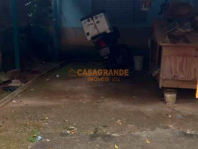 Venda em Chácaras Pousada do Vale - São José dos Campos