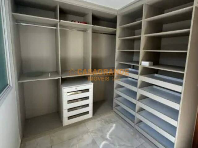 Apartamento para Locação em São José dos Campos - 5