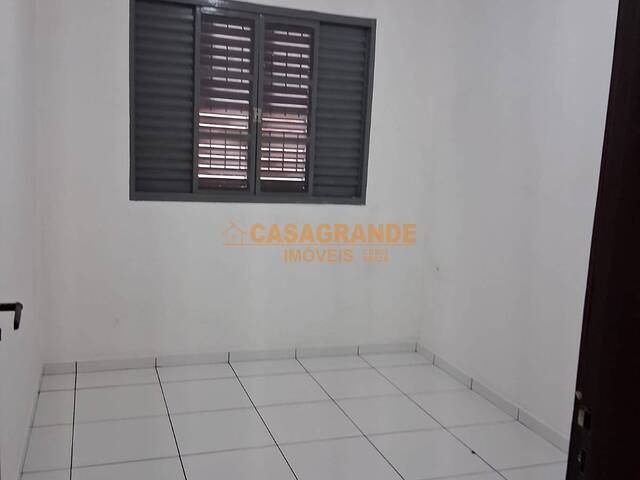 Casa para Locação em São José dos Campos - 4