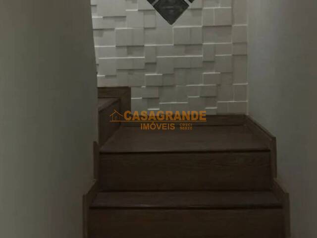 Casa para Venda em São José dos Campos - 5
