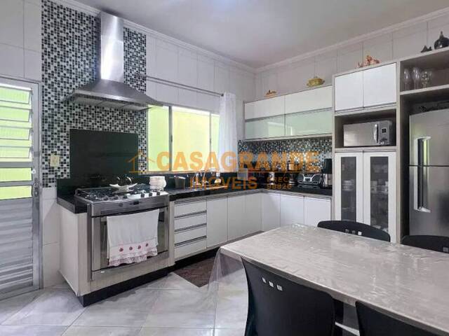 #12858 - Casa para Venda em São José dos Campos - SP - 2