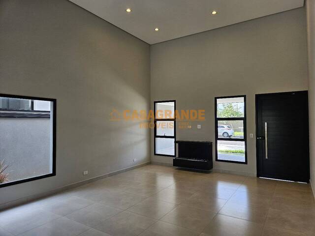 #12878 - Casa para Venda em Caçapava - SP - 2