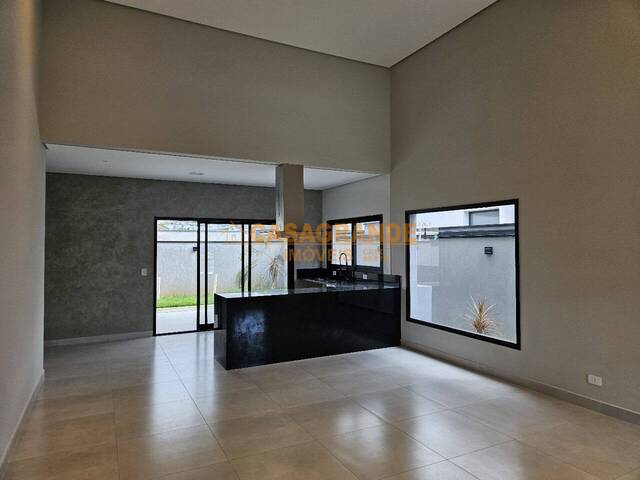 #12878 - Casa para Venda em Caçapava - SP - 3