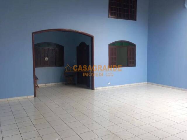 Casa para Venda em São José dos Campos - 4