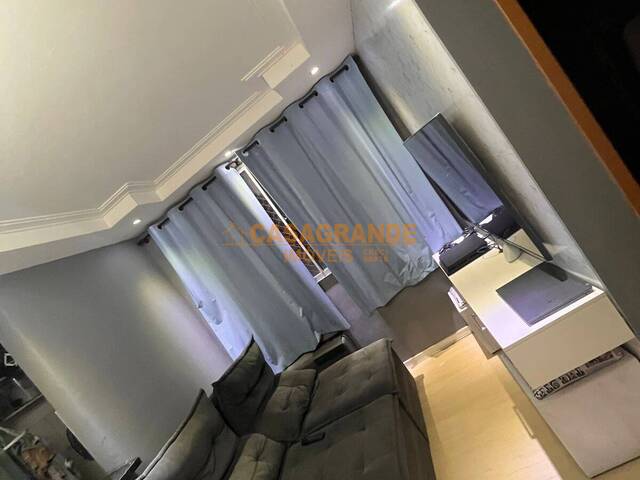 Apartamento para Venda em São José dos Campos - 4