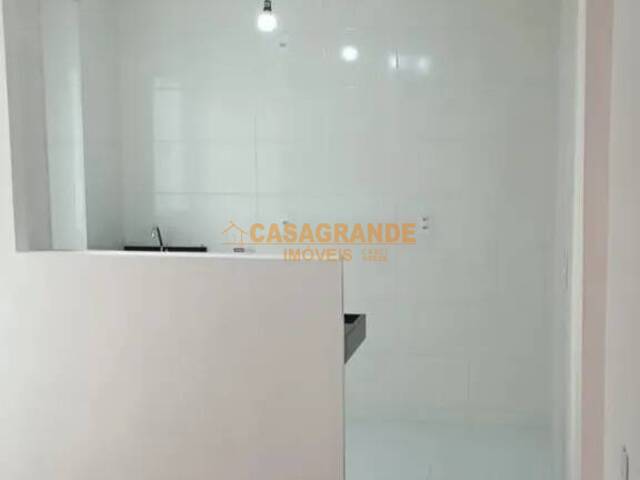 #12900 - Apartamento para Venda em Jacareí - SP - 2