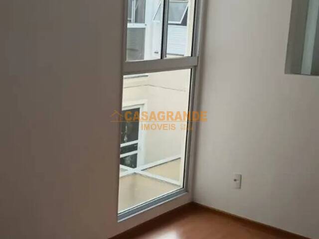 #12900 - Apartamento para Venda em Jacareí - SP - 3