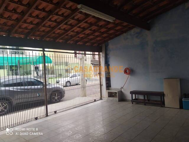 Casa para Venda em São José dos Campos - 4
