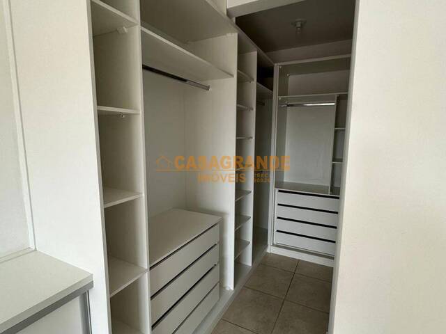 Apartamento para Locação em São José dos Campos - 4