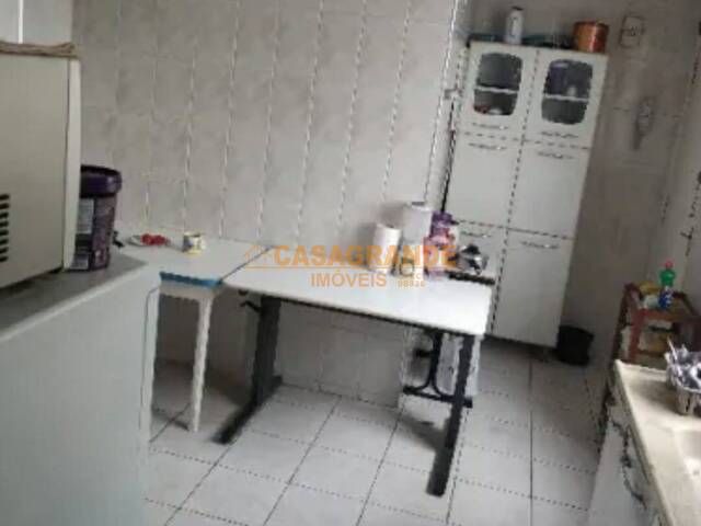 Apartamento para Venda em São José dos Campos - 5