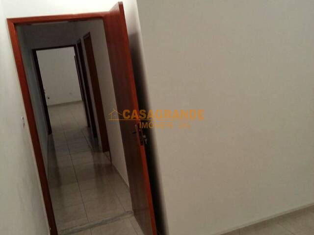 Casa para Venda em São José dos Campos - 5