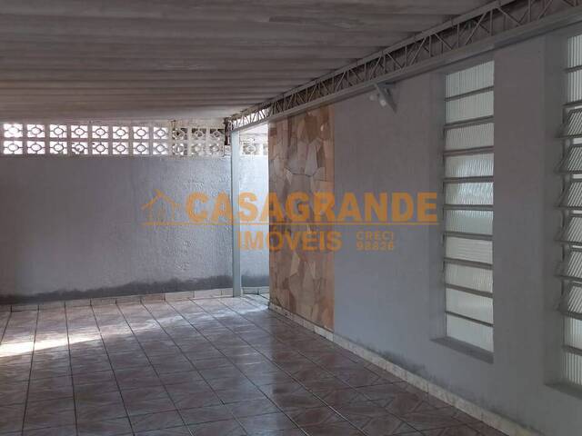 Casa para Venda em São José dos Campos - 4