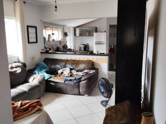 Casa para Venda em São José dos Campos - 5