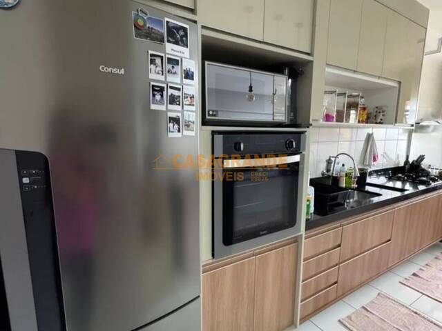 Apartamento para Venda em São José dos Campos - 4