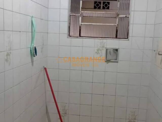 Casa para Venda em São José dos Campos - 5