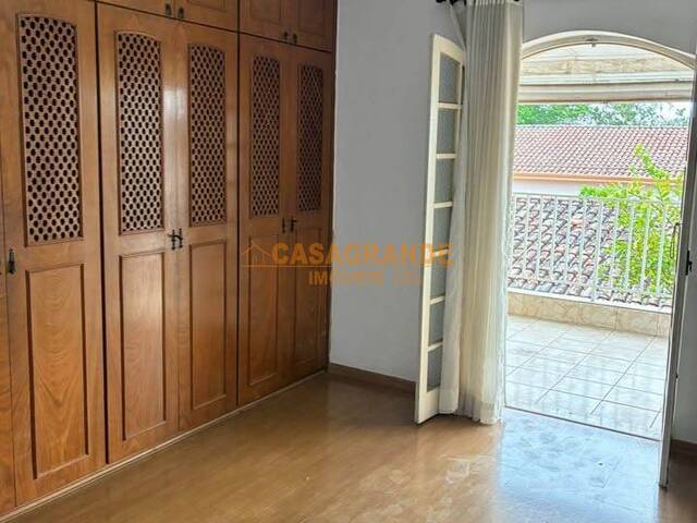 Casa para Venda em São José dos Campos - 5