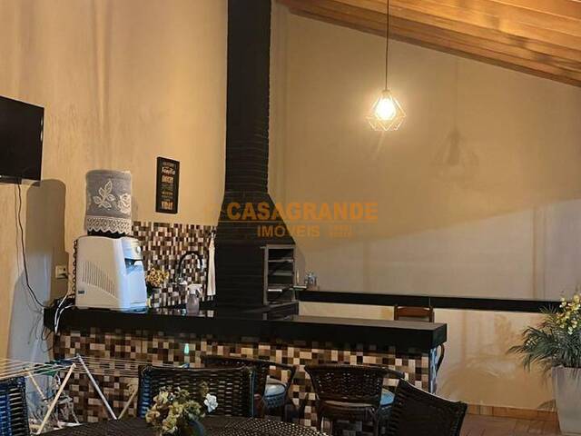 #12979 - Casa para Venda em Jacareí - SP - 2