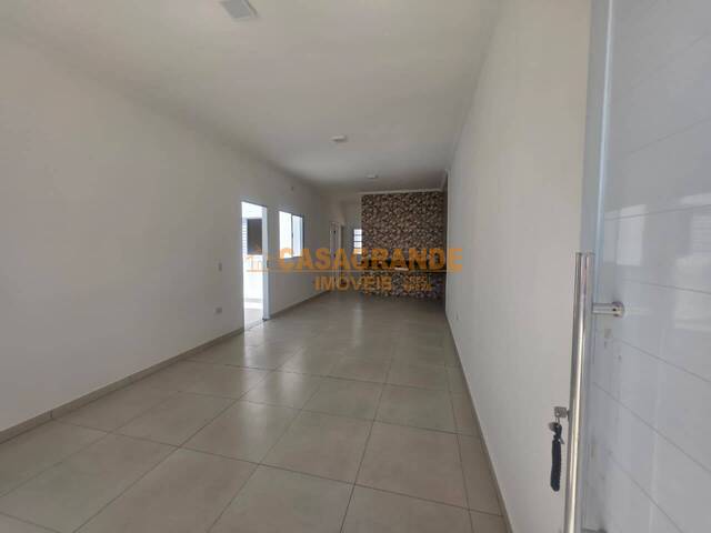 Casa para Venda em São José dos Campos - 5