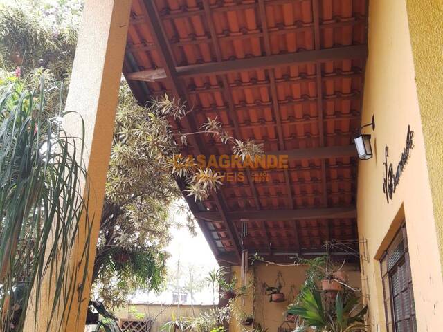 Casa para Venda em São José dos Campos - 4