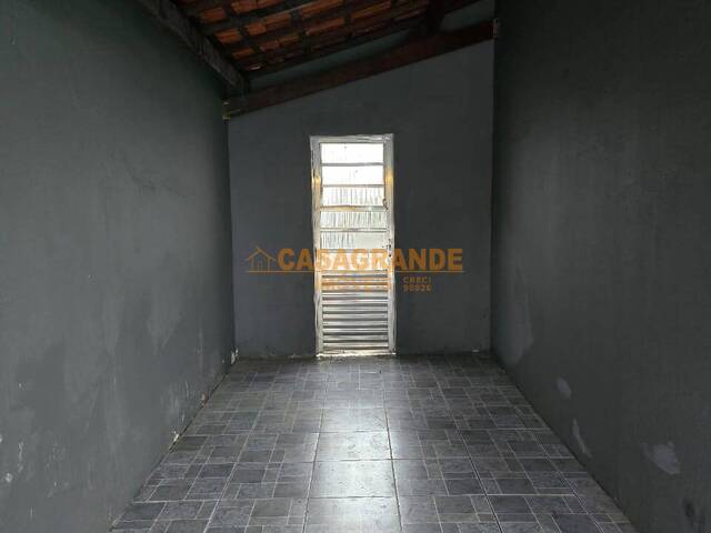 Bangalô para Venda em São José dos Campos - 4