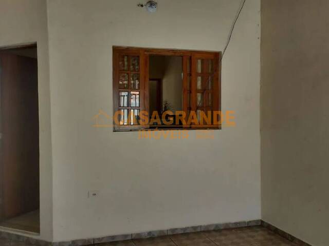Casa para Venda em São José dos Campos - 5