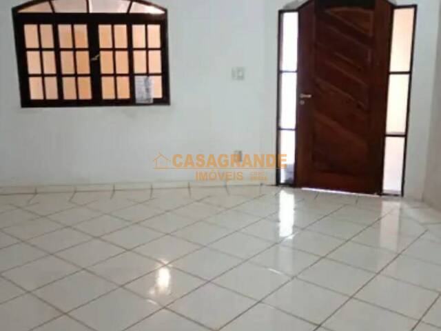 Casa para Venda em Jacareí - 5