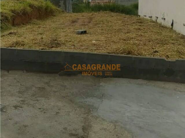 Área para Venda em São José dos Campos - 5