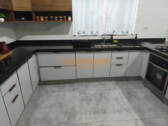 Casa para Venda em Jacareí - 5