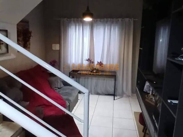 #13026 - Casa para Venda em São José dos Campos - SP - 3