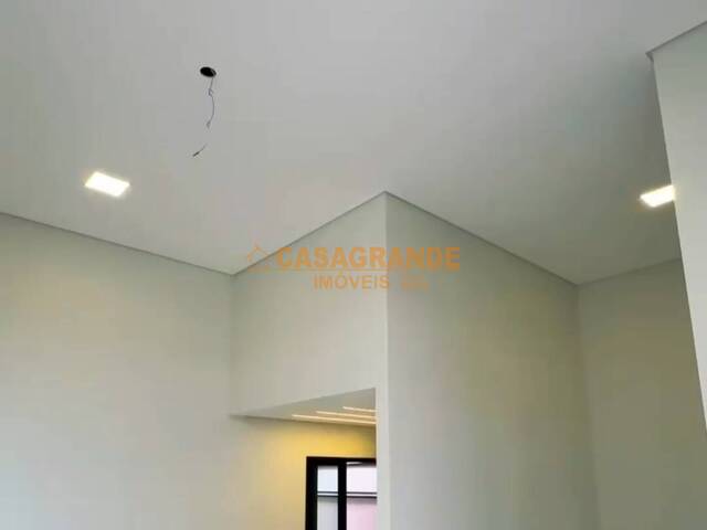 #13029 - Casa para Venda em São José dos Campos - SP - 3