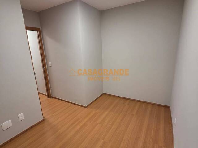 Apartamento para Venda em São José dos Campos - 4