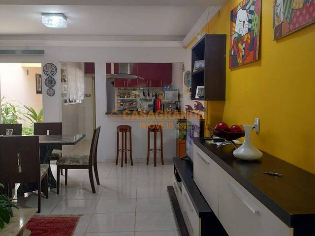 Casa para Venda em São José dos Campos - 5