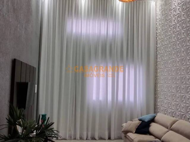 #13053 - Casa para Venda em Jacareí - SP - 3