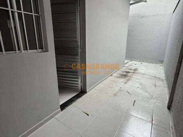 Casa para Venda em São José dos Campos - 5