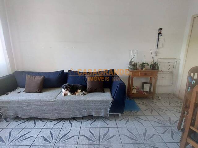 Apartamento para Venda em São José dos Campos - 4