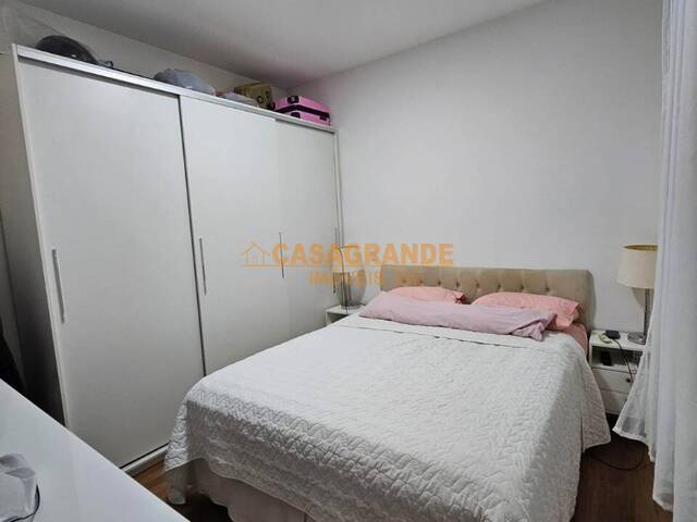 Apartamento para Venda em Jacareí - 4