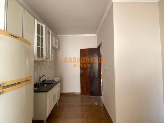 Casa para Venda em São José dos Campos - 4
