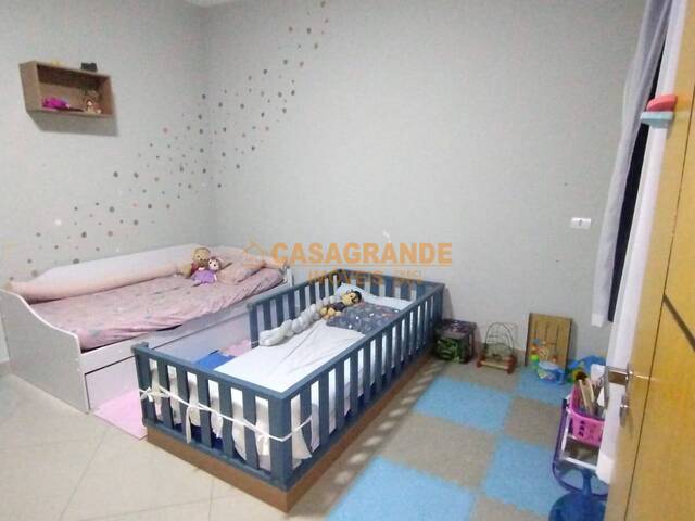 Casa para Venda em São José dos Campos - 5