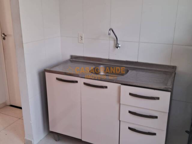 Casa em condomínio para Venda em São José dos Campos - 4