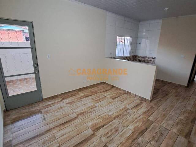 Casa para Venda em São José dos Campos - 5