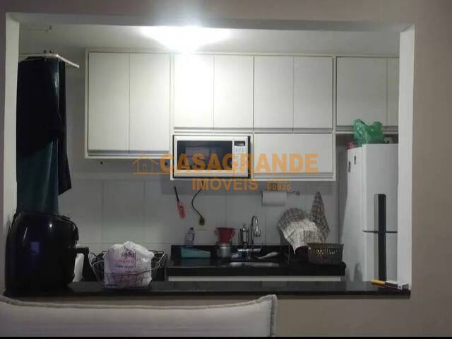 Apartamento para Venda em São José dos Campos - 4