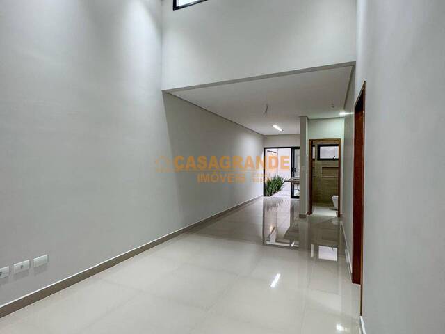 #13114 - Casa para Venda em Jacareí - SP - 2