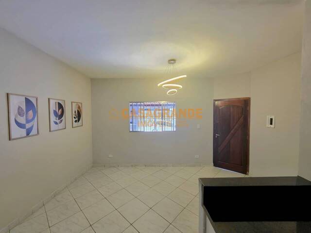 Casa para Venda em São José dos Campos - 5