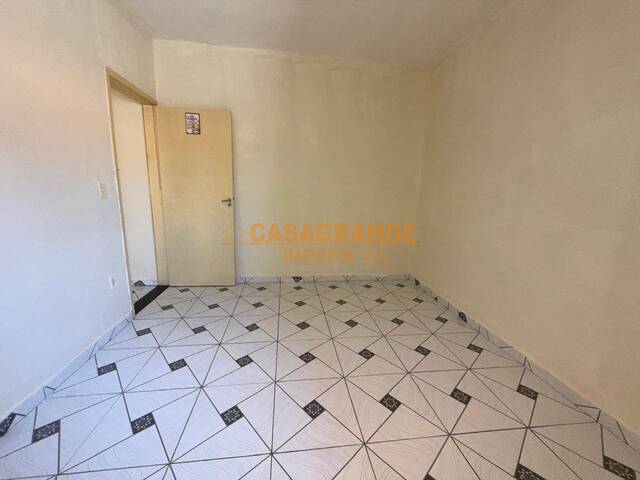 Casa para Locação em São José dos Campos - 4